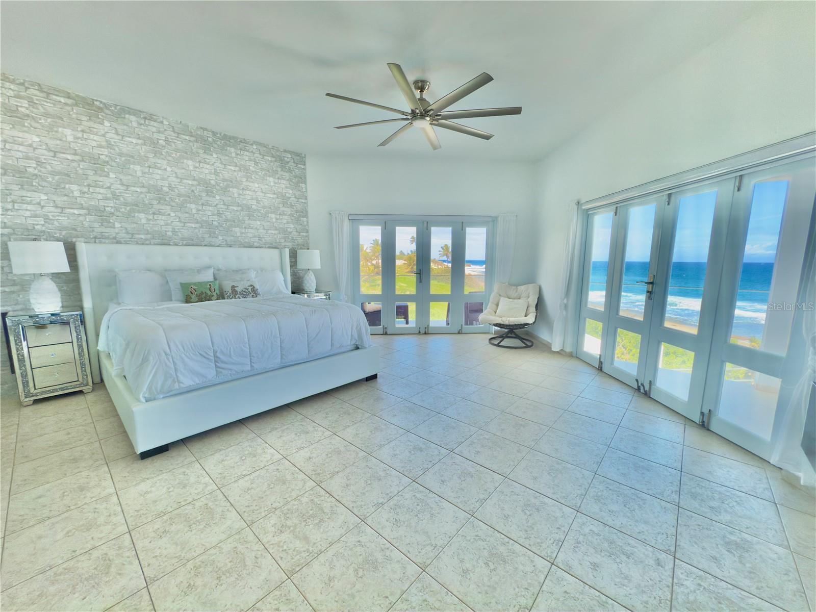 PR9111949 Property Photo