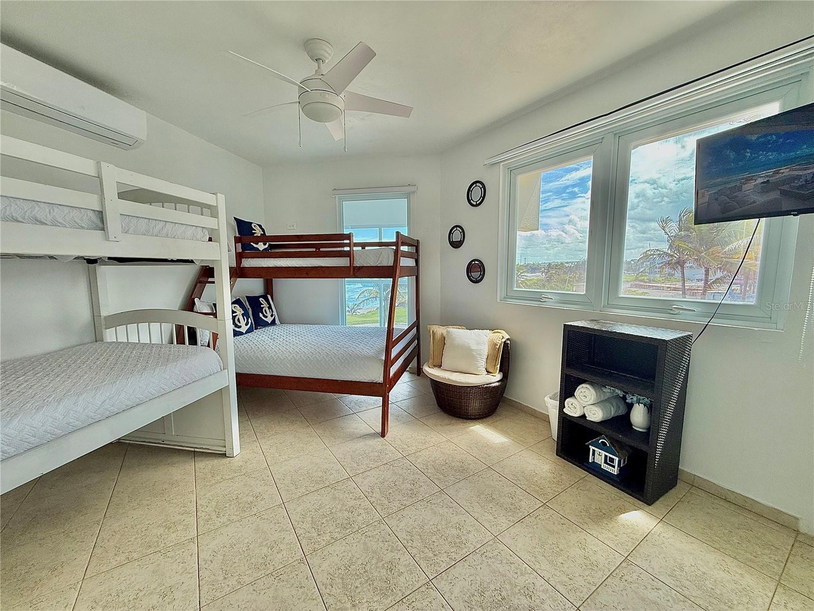 PR9111949 Property Photo