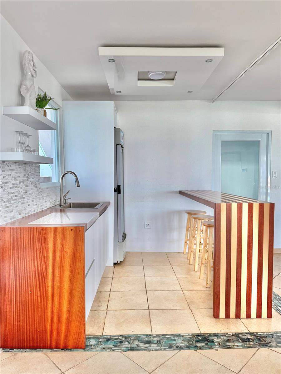 PR9111949 Property Photo