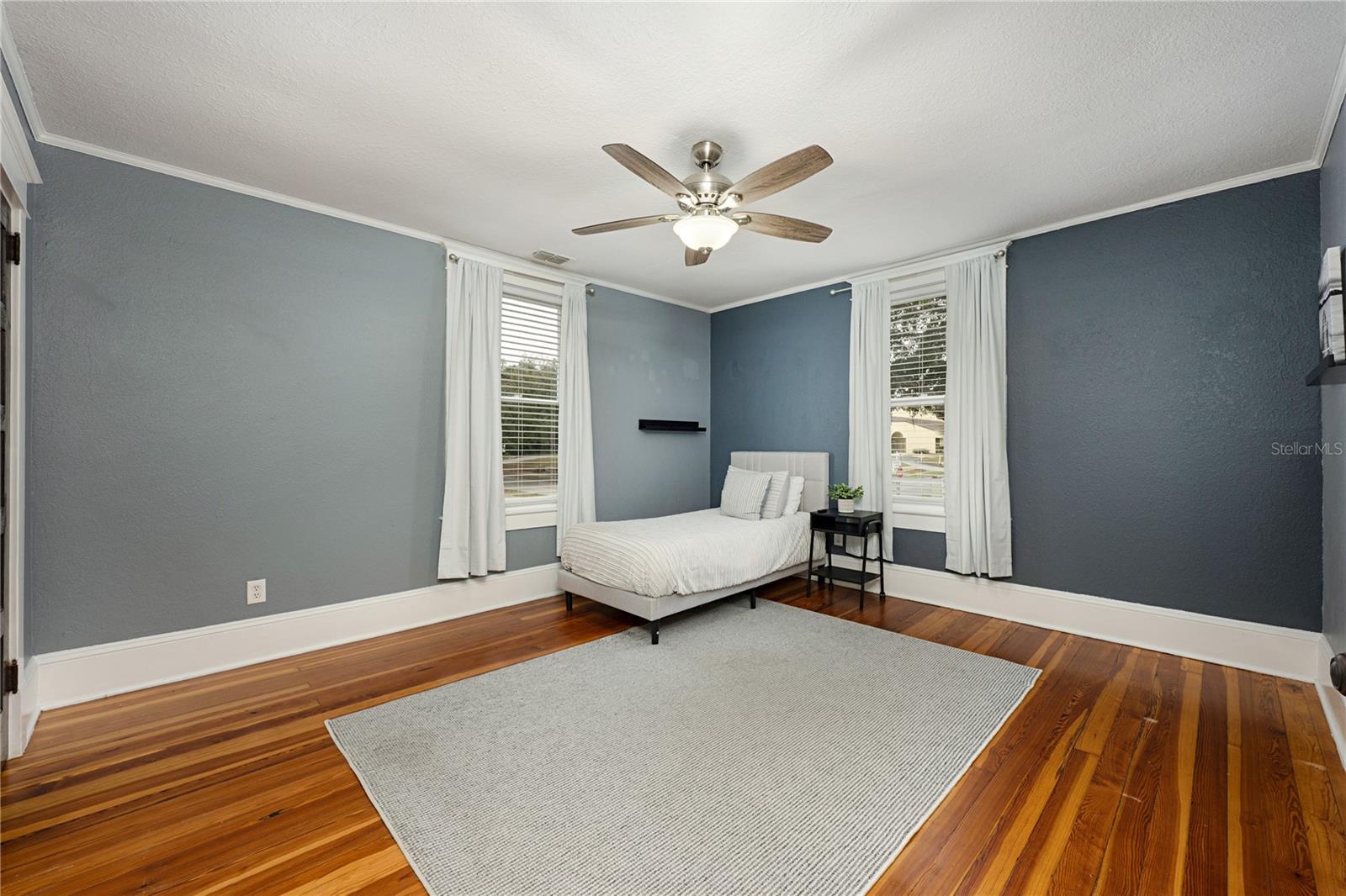 415 W RICH AVE, DELAND, FL, 32720