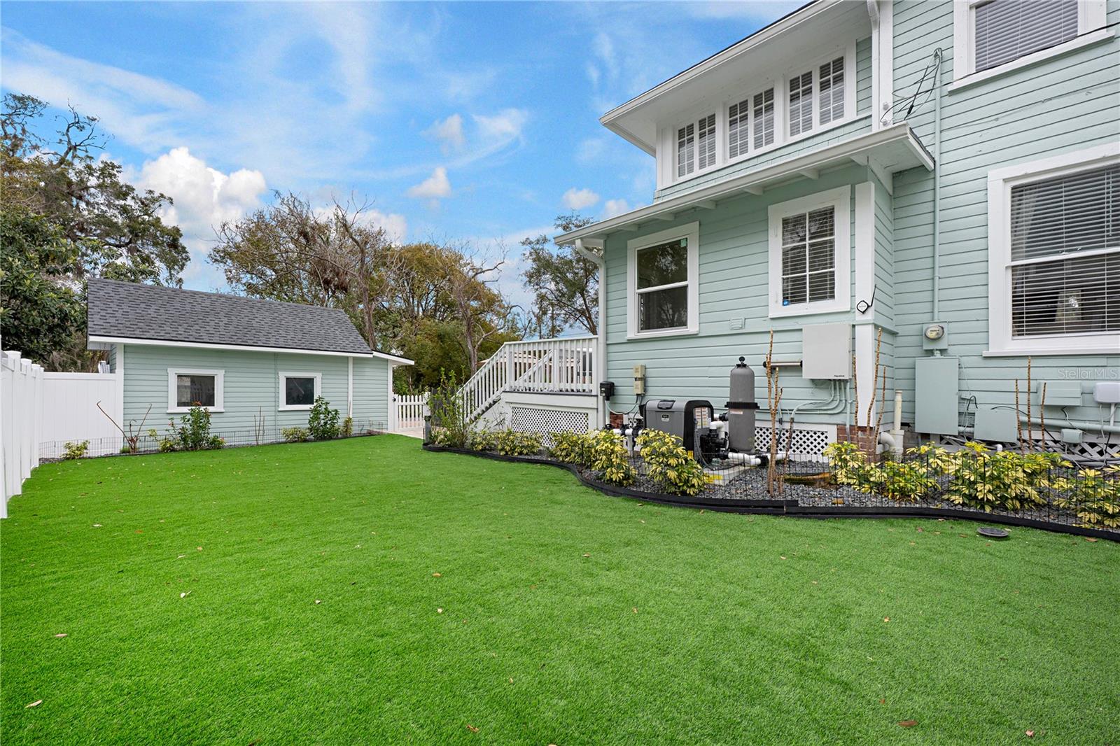 415 W RICH AVE, DELAND, FL, 32720