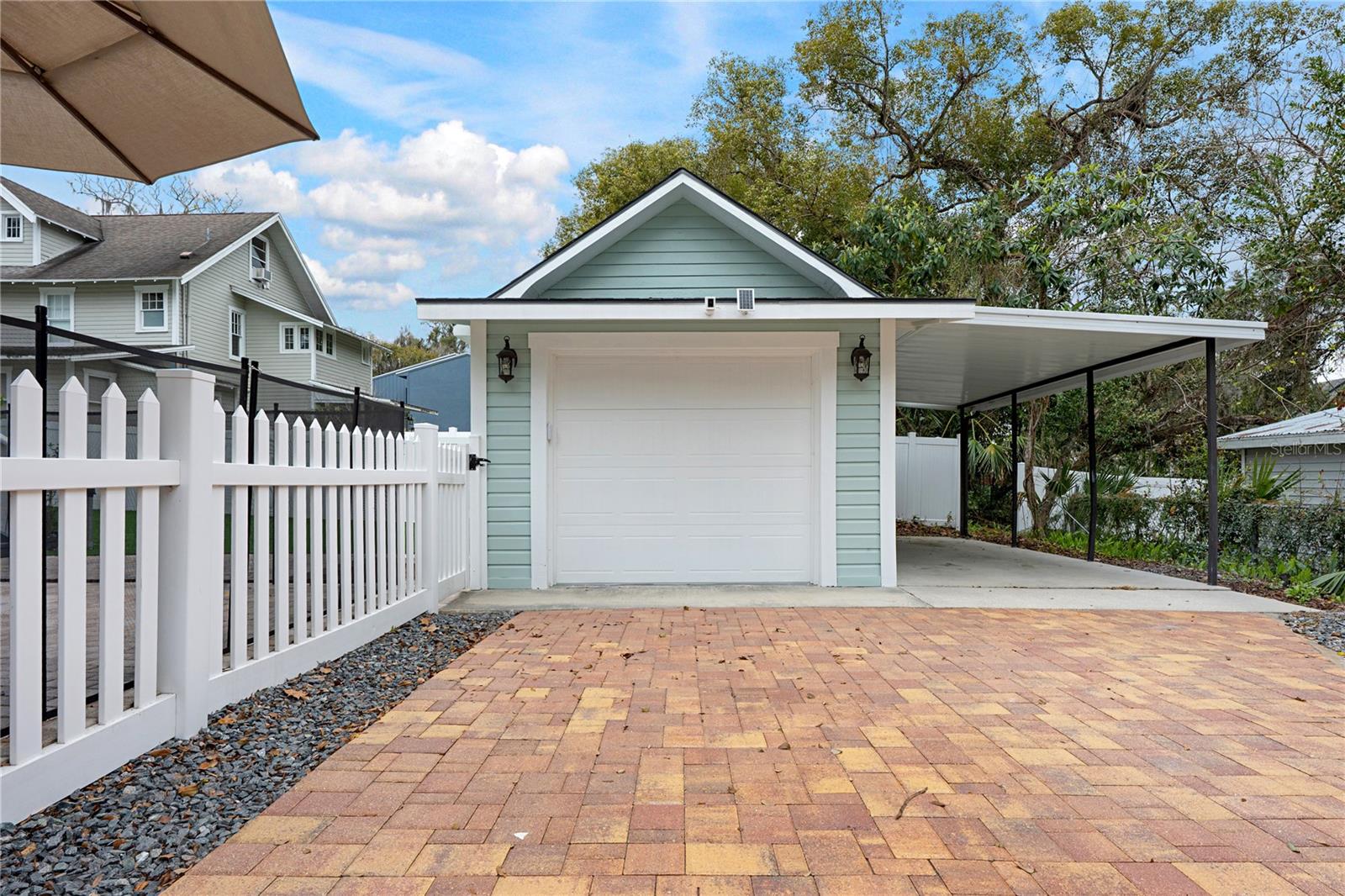 415 W RICH AVE, DELAND, FL, 32720