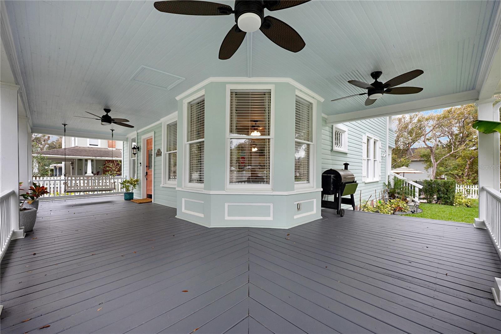 415 W RICH AVE, DELAND, FL, 32720