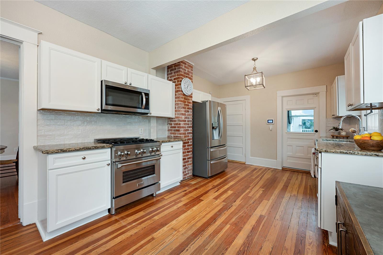 415 W RICH AVE, DELAND, FL, 32720