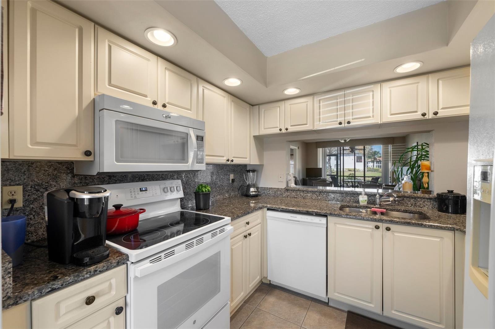 4330 47TH AVE W #104, BRADENTON, FL, 34210