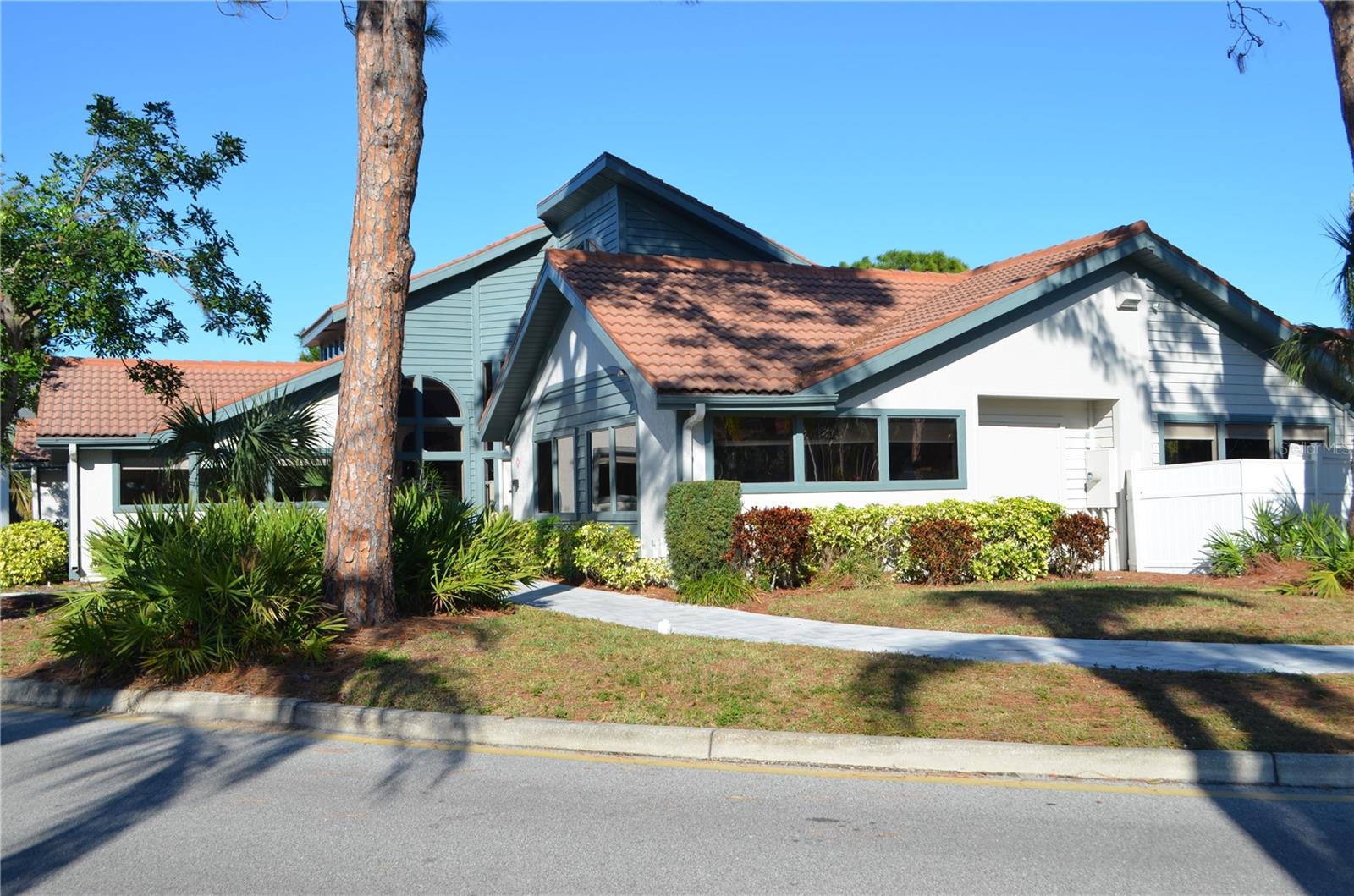 4330 47TH AVE W #104, BRADENTON, FL, 34210