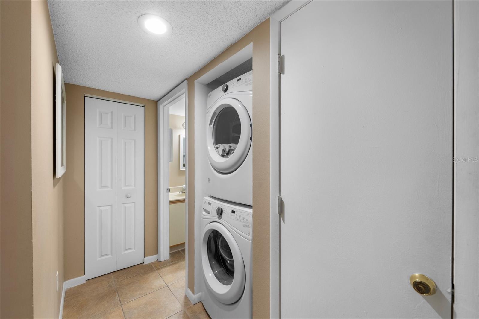 4330 47TH AVE W #104, BRADENTON, FL, 34210
