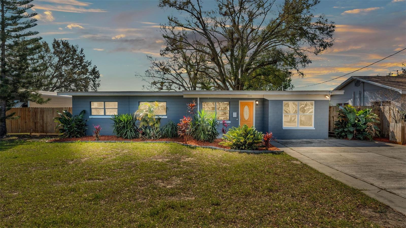 1518 AVENUE C NE, WINTER HAVEN, FL, 33881