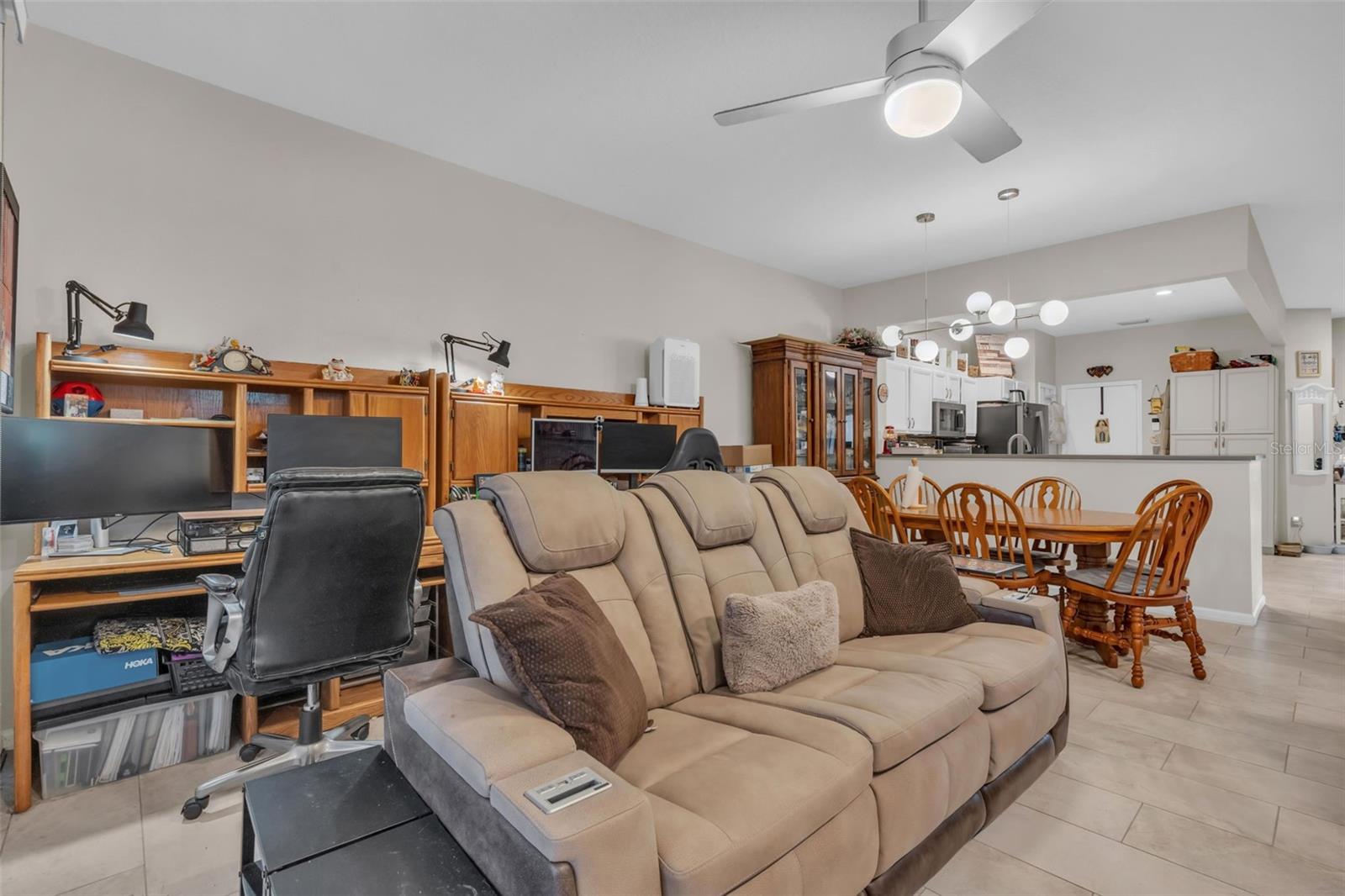 8418 SANDY BEACH ST, TAMPA, FL, 33634