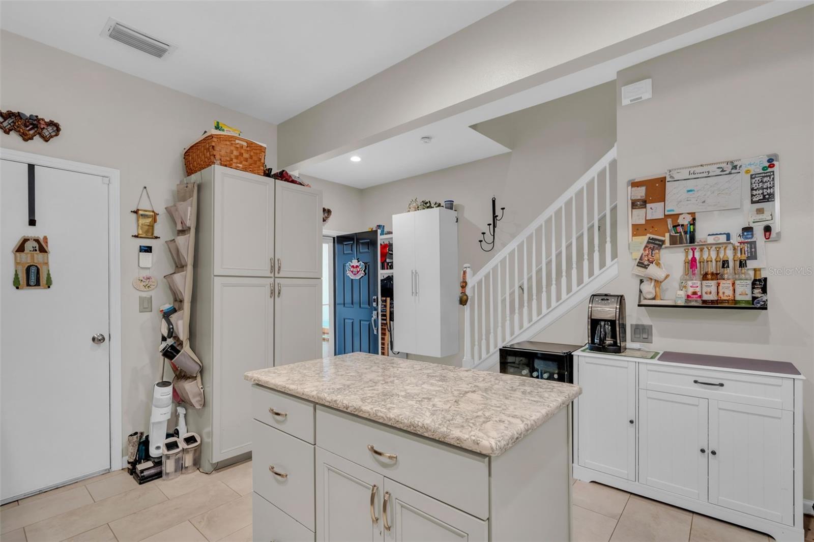 8418 SANDY BEACH ST, TAMPA, FL, 33634