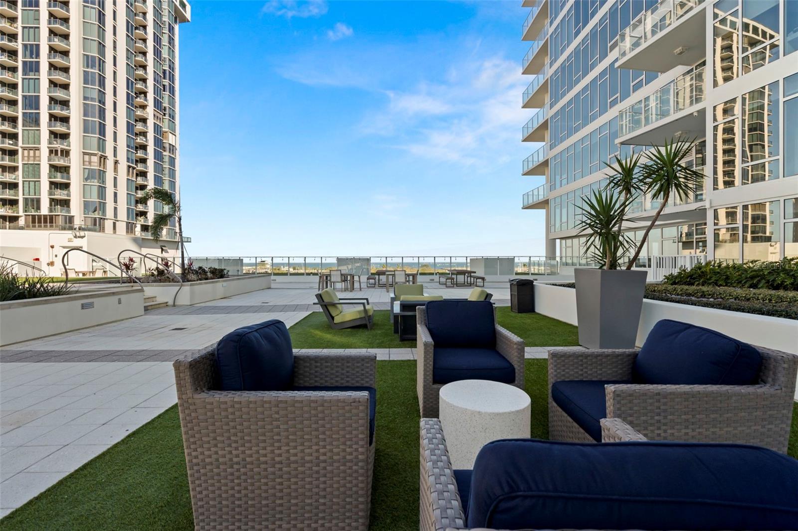 175 1ST ST S #1104, ST PETERSBURG, FL, 33701