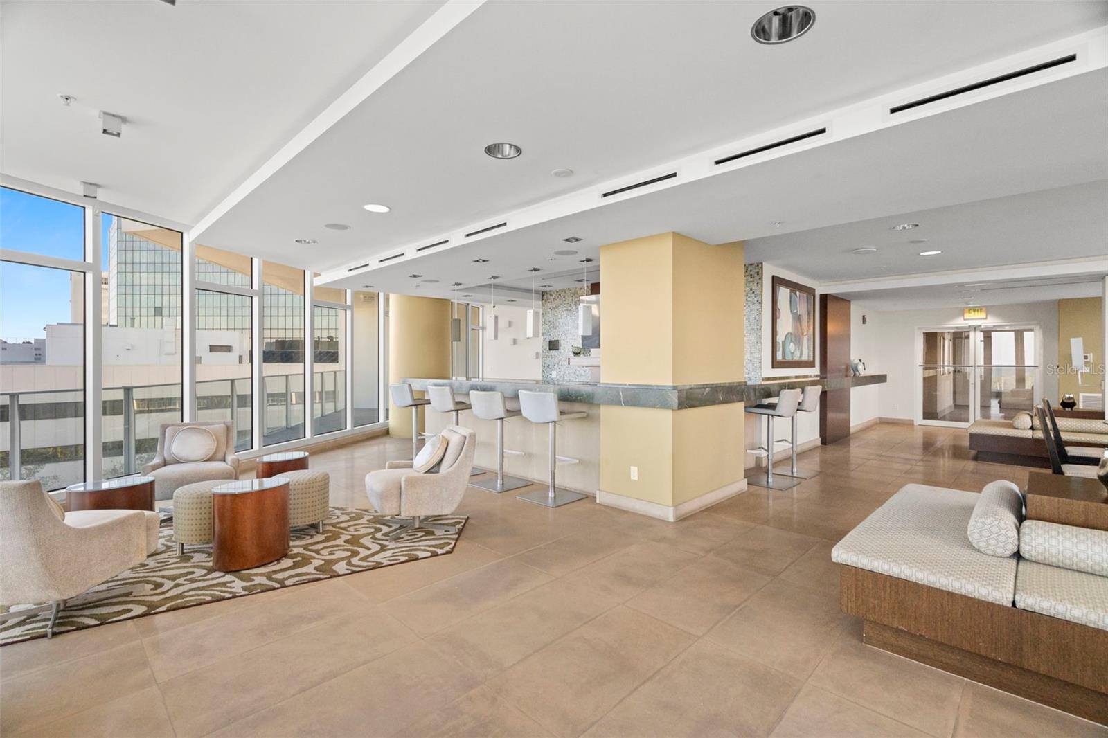 175 1ST ST S #1104, ST PETERSBURG, FL, 33701