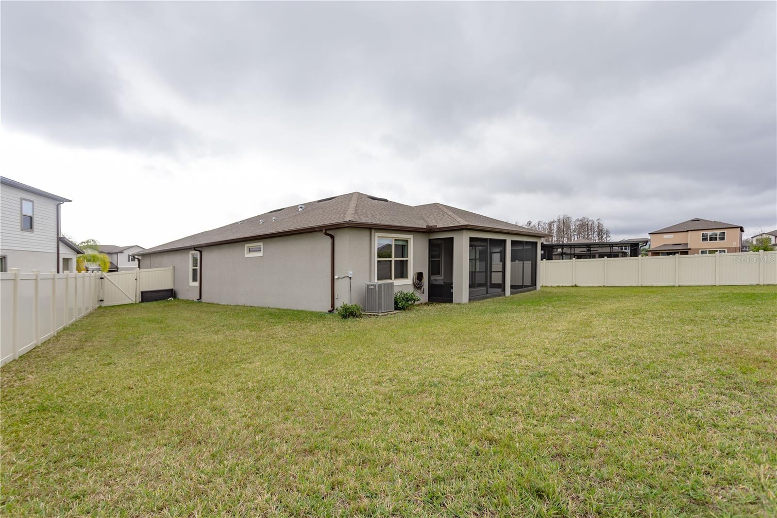 10812 APPLEWOOD RANGE WAY, TAMPA, FL, 33647