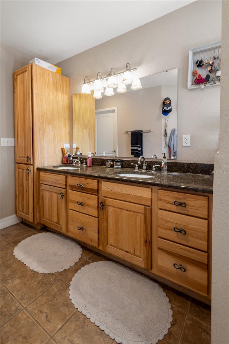 831 SE 11TH PL, WILLISTON, FL, 32696