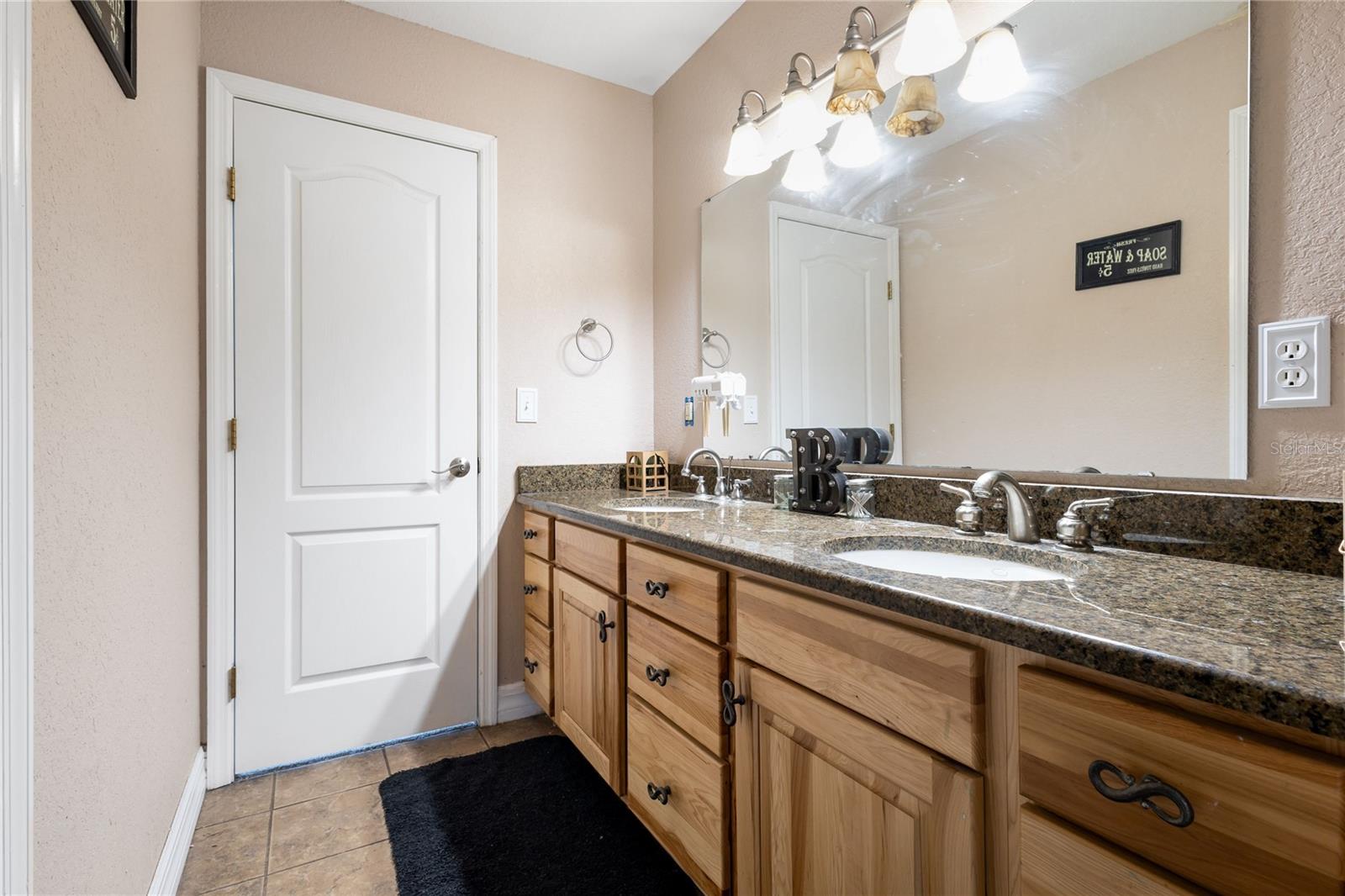 831 SE 11TH PL, WILLISTON, FL, 32696