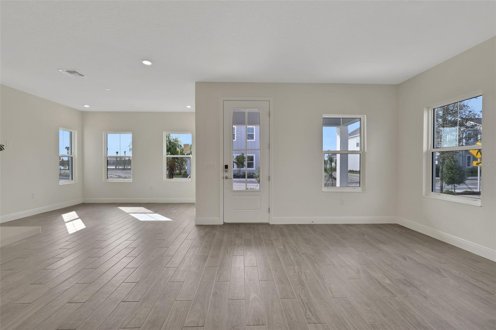 9035 DUANY LN, LAKEWOOD RANCH, FL, 34240