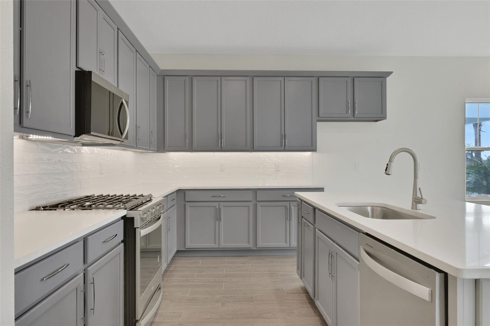 9035 DUANY LN, LAKEWOOD RANCH, FL, 34240