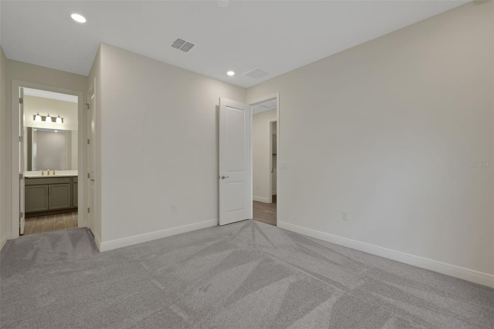 9035 DUANY LN, LAKEWOOD RANCH, FL, 34240