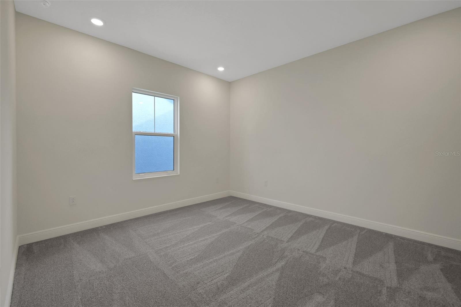 9035 DUANY LN, LAKEWOOD RANCH, FL, 34240