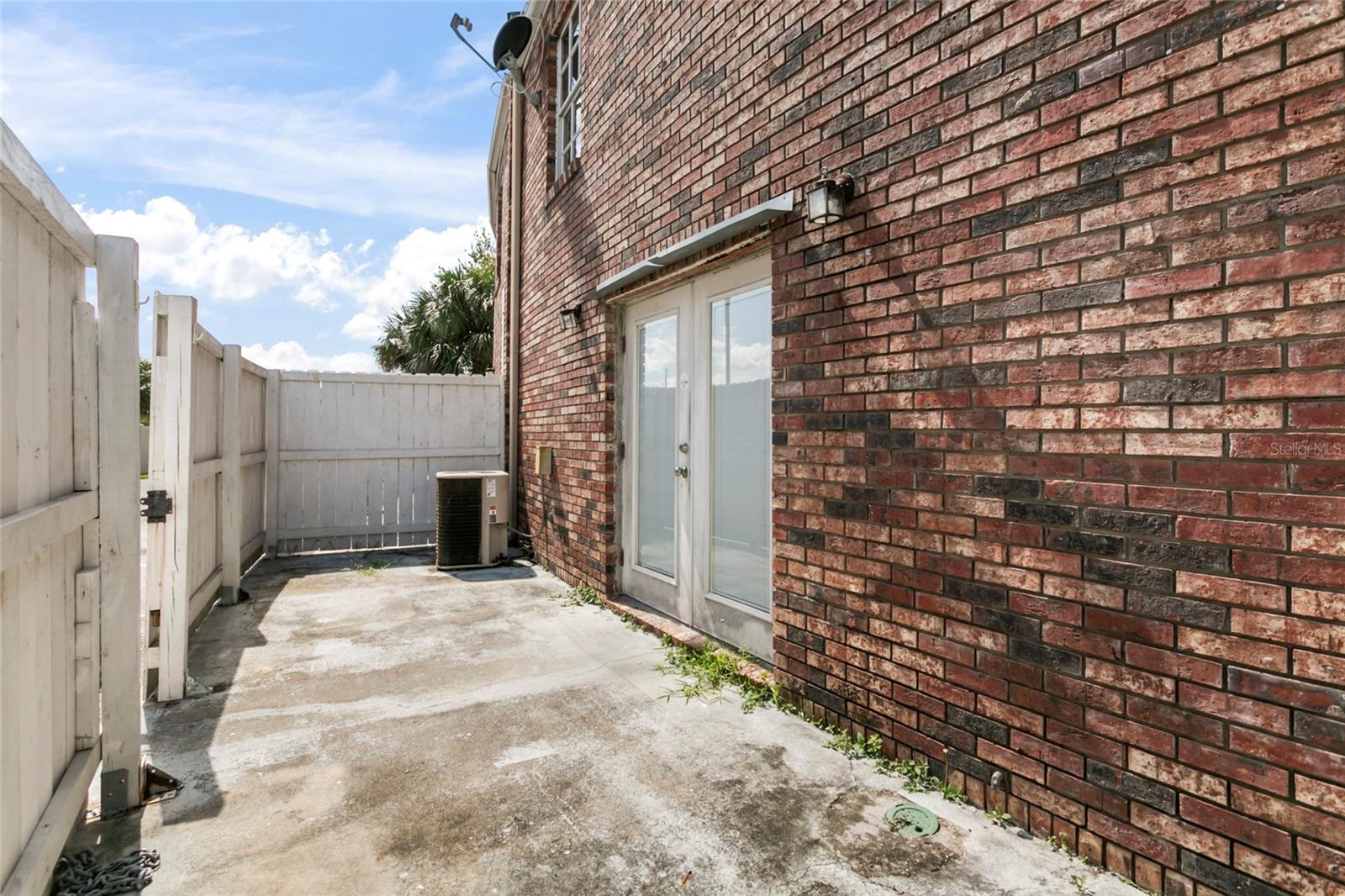 5850 CYPRESS GARDENS BLVD #103, WINTER HAVEN, FL, 33884