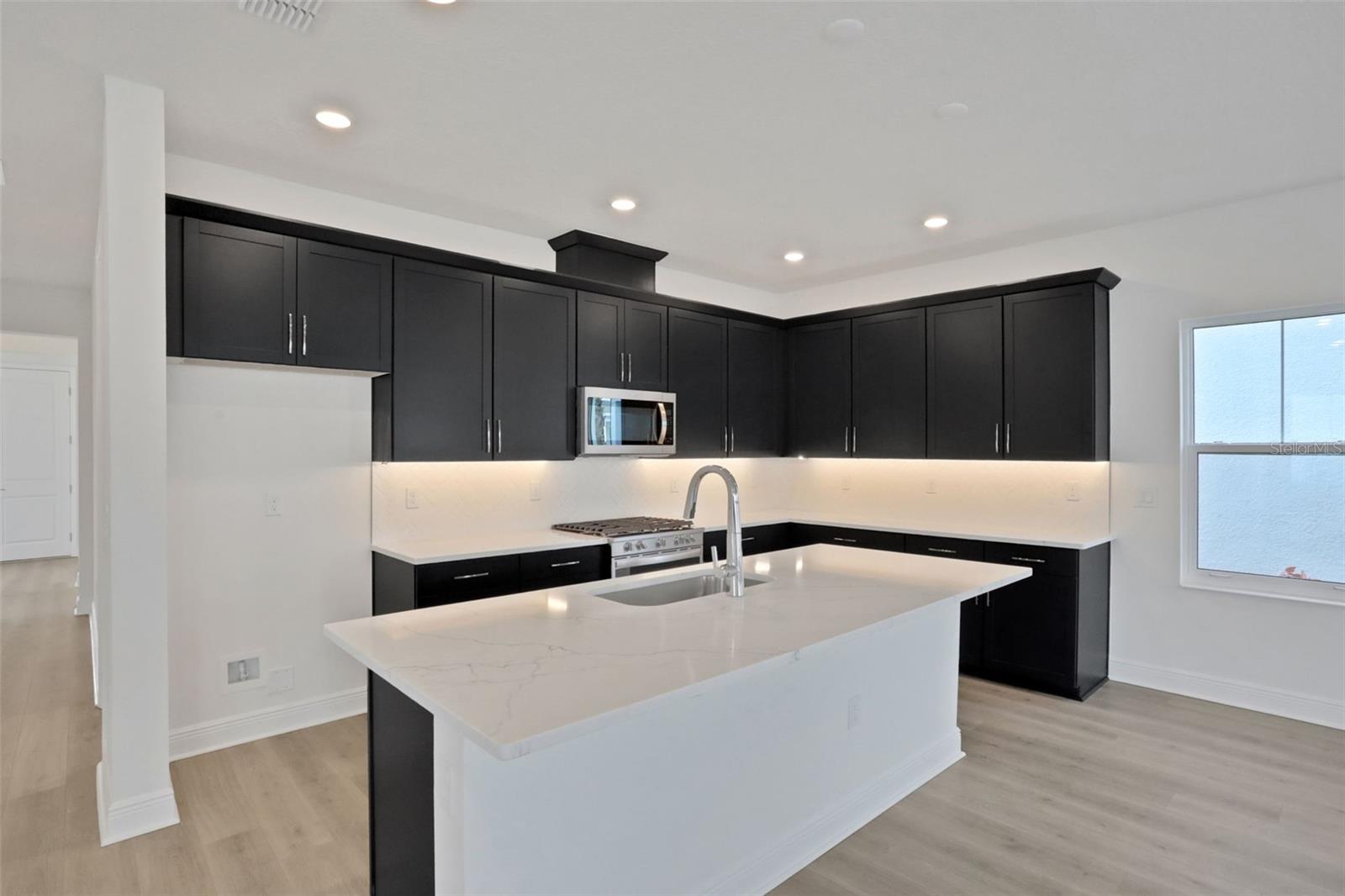 196 EAGLESTON LN, SARASOTA, FL, 34240