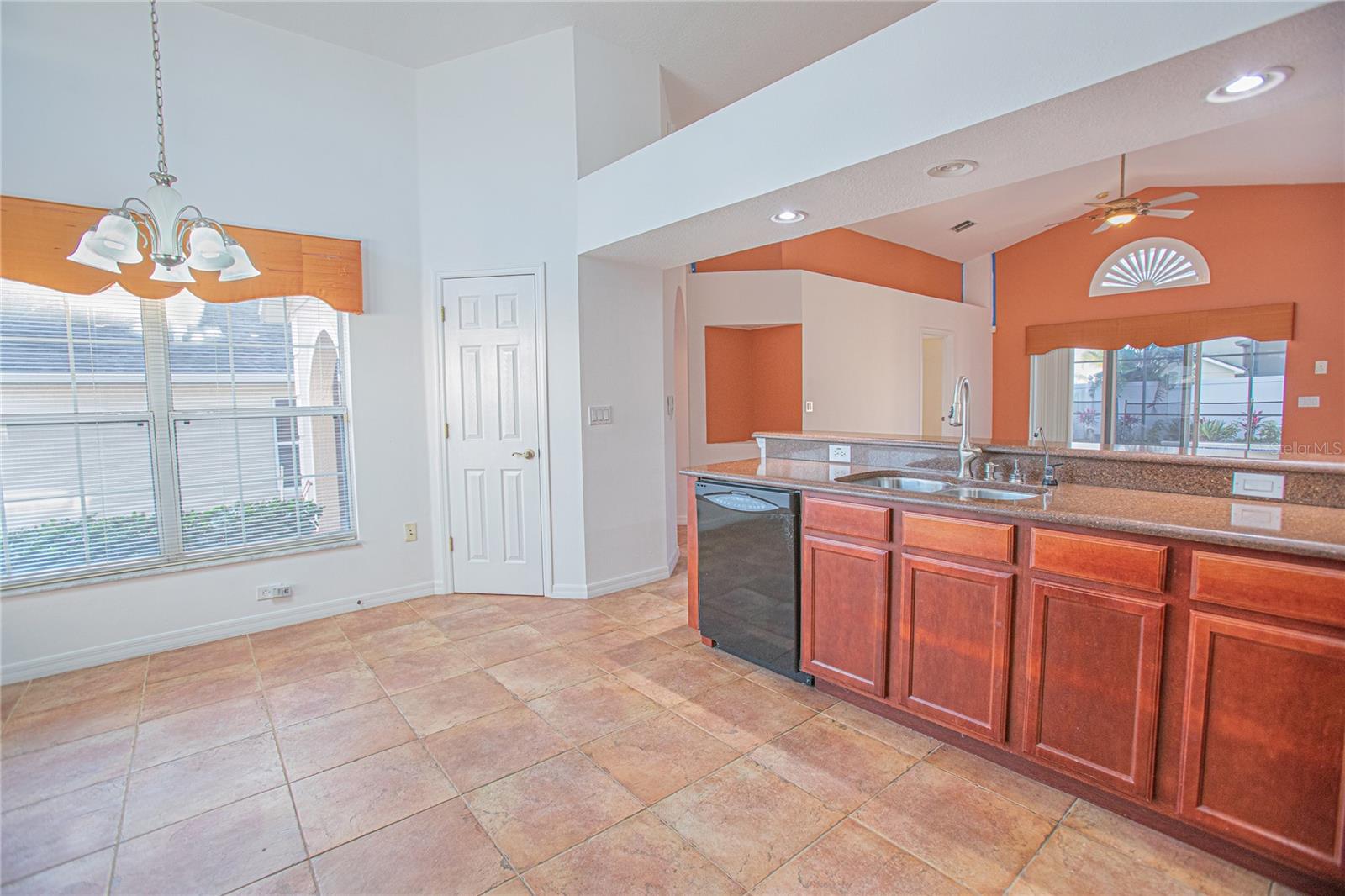 153 CAMBRIDGE AVE, DAVENPORT, FL, 33896