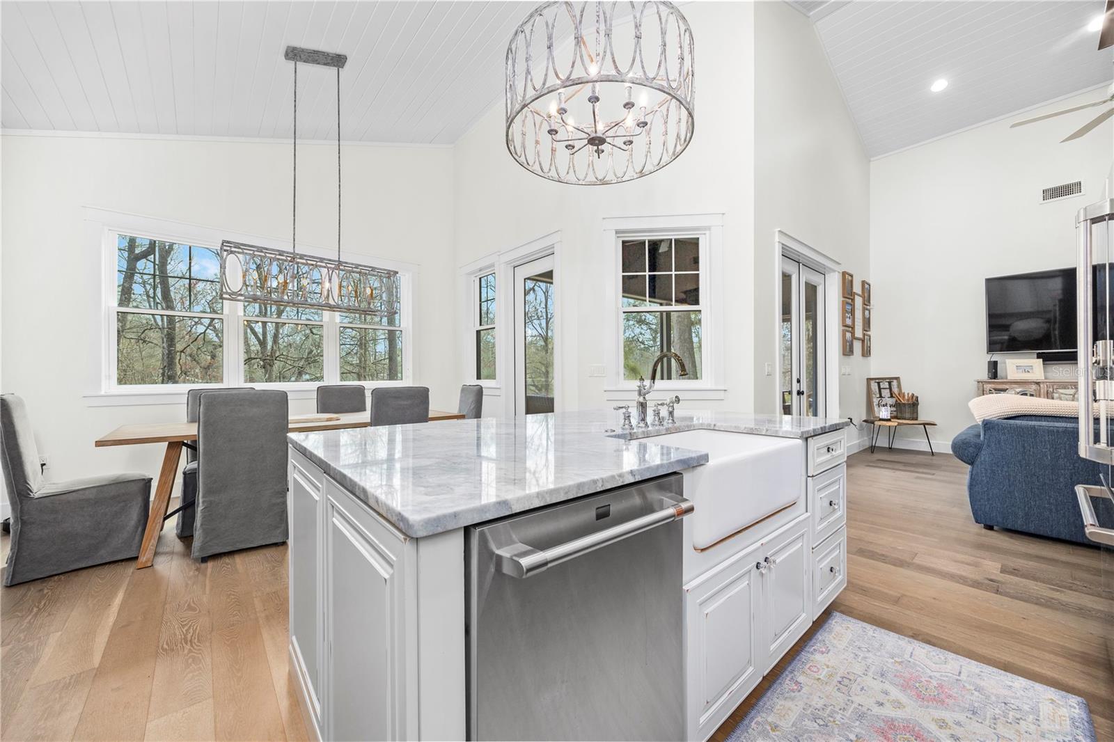 466 SW MEMORIAL DR, FORT WHITE, FL, 32038