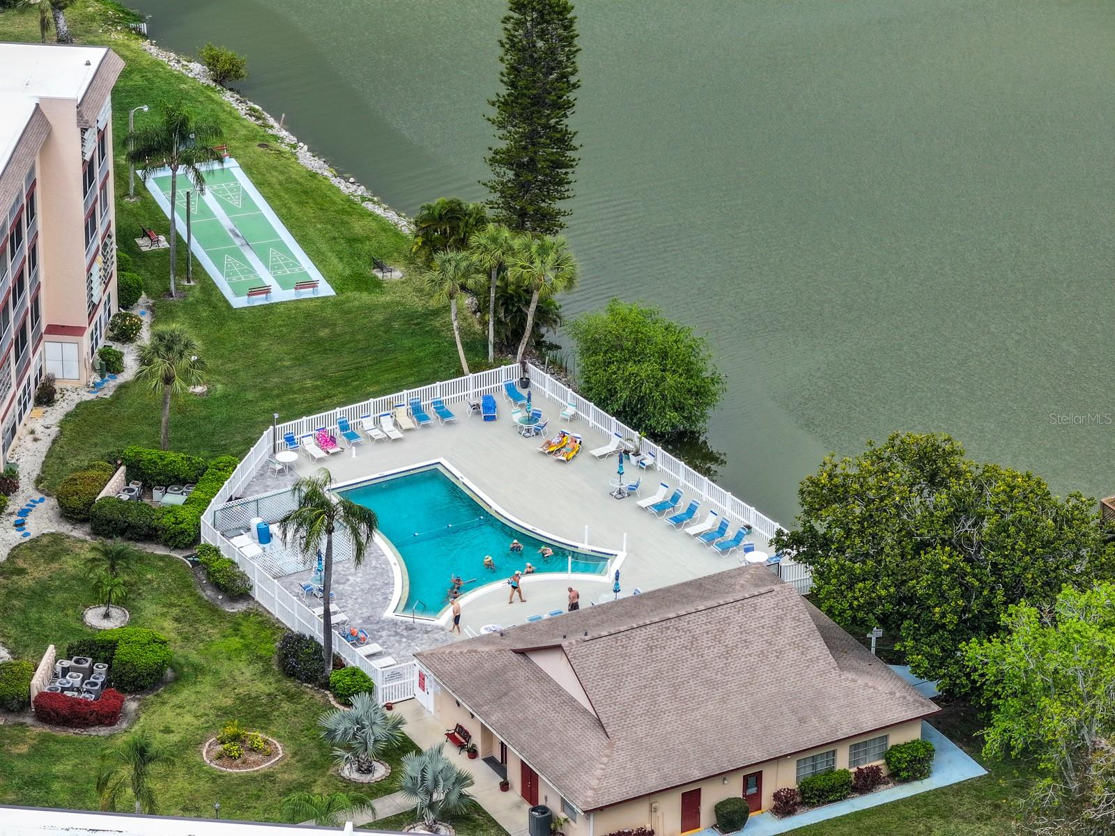 3698 LAKE BAYSHORE DR #K-410, BRADENTON, FL, 34205