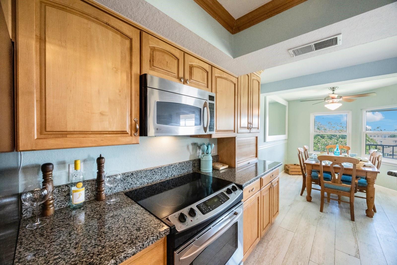 1125 PINELLAS BAYWAY S #305, ST PETERSBURG, FL, 33715