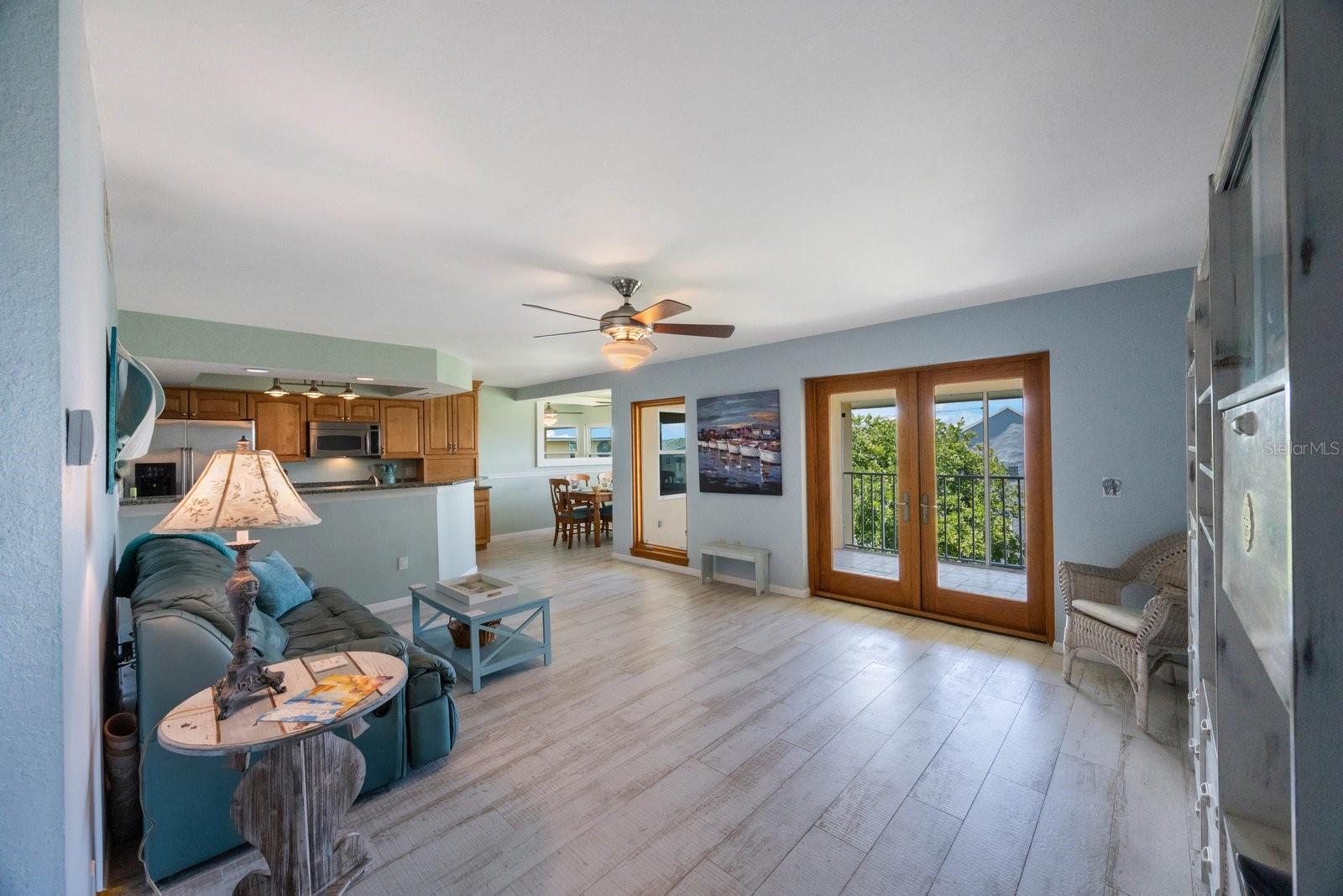 1125 PINELLAS BAYWAY S #305, ST PETERSBURG, FL, 33715