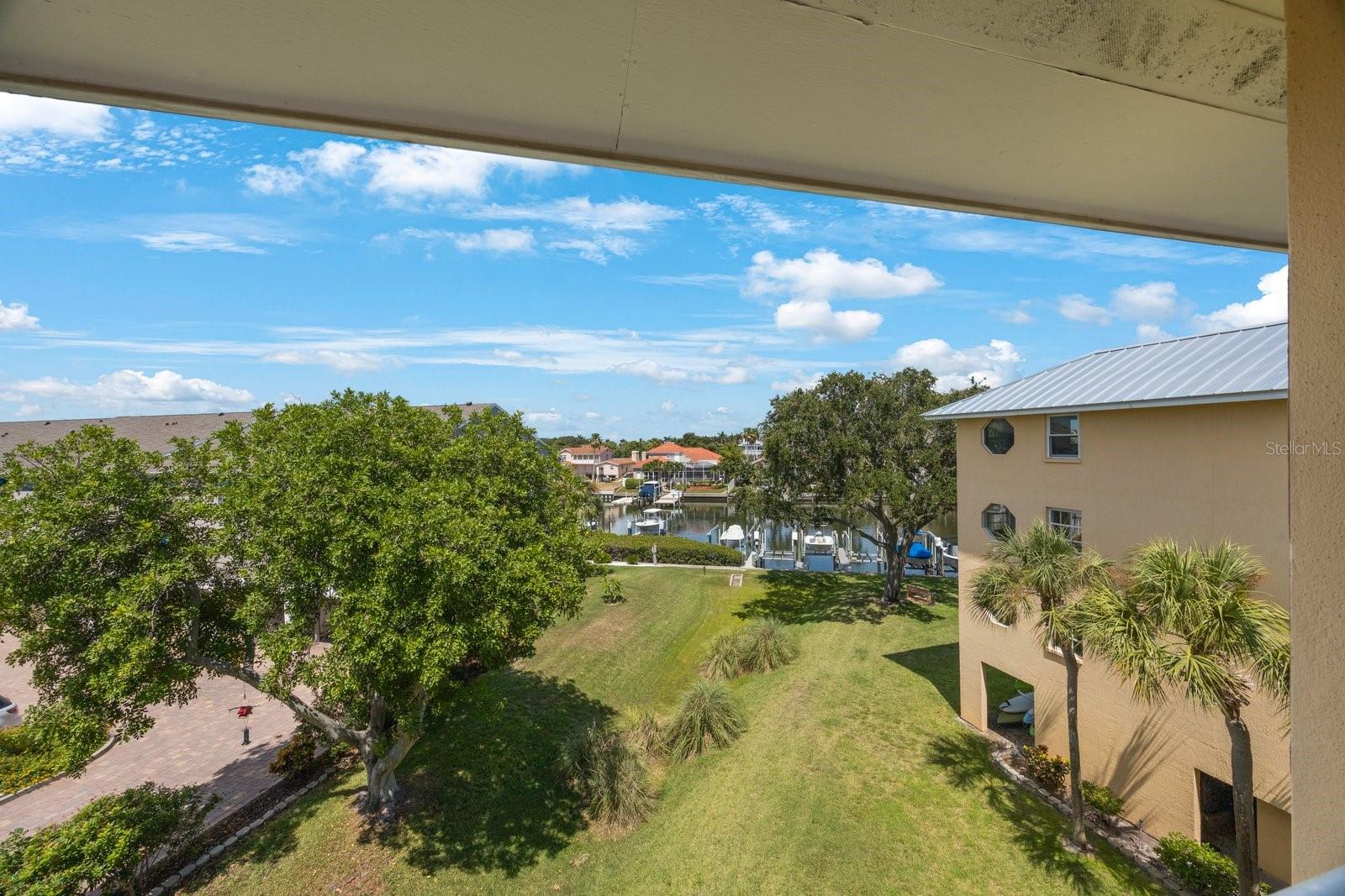 1125 PINELLAS BAYWAY S #305, ST PETERSBURG, FL, 33715