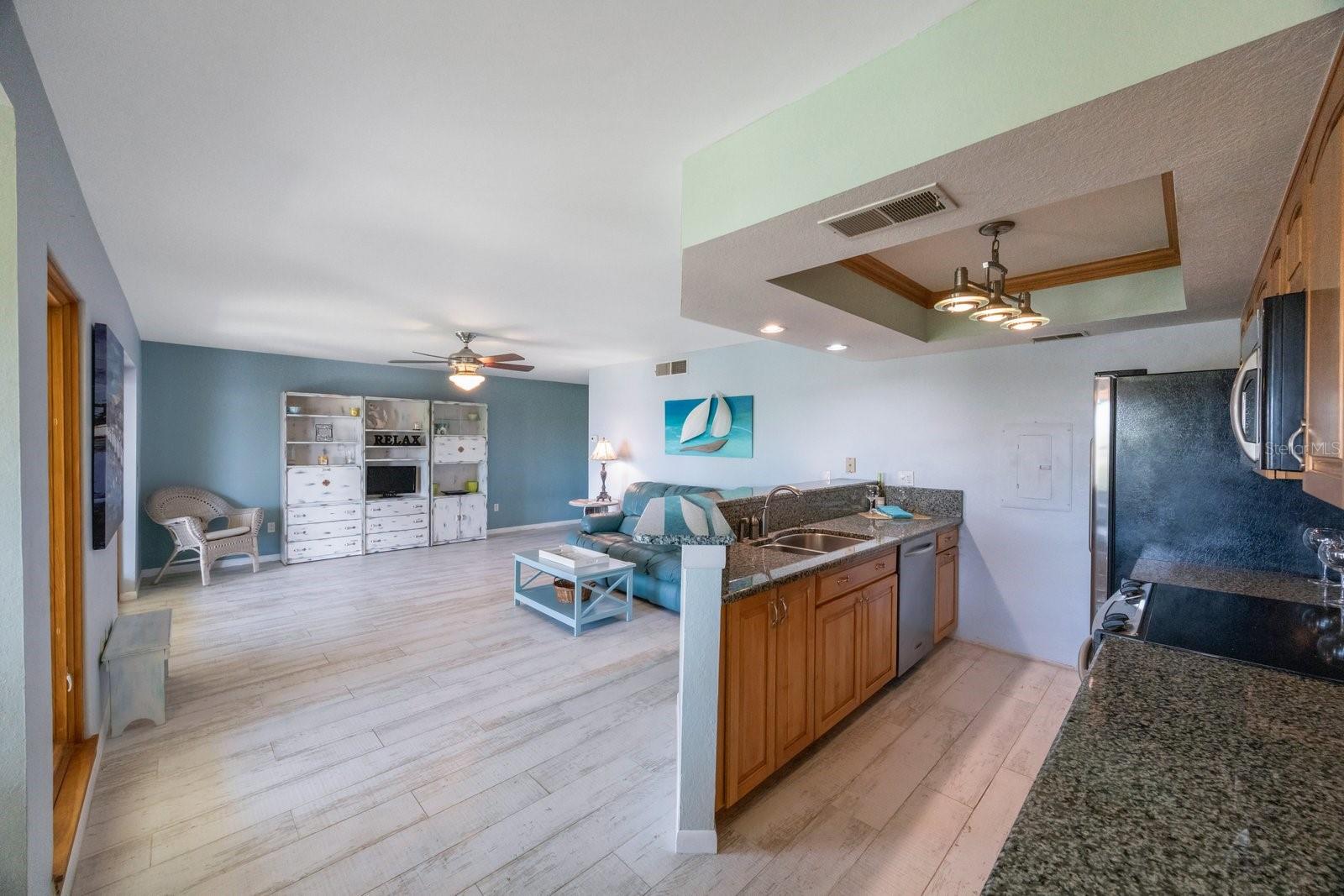 1125 PINELLAS BAYWAY S #305, ST PETERSBURG, FL, 33715