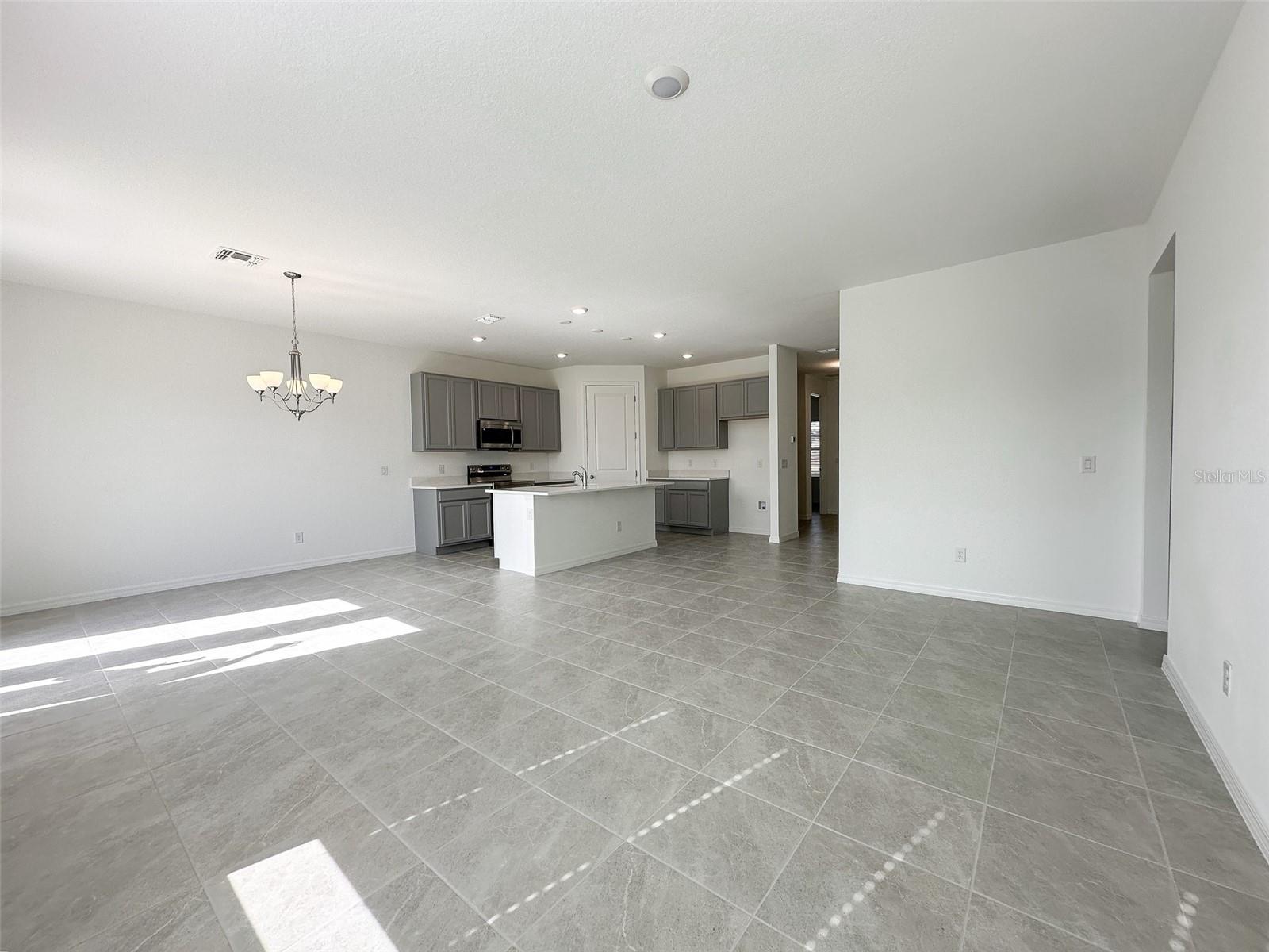 2115 DERWENT DR, DAVENPORT, FL, 33896