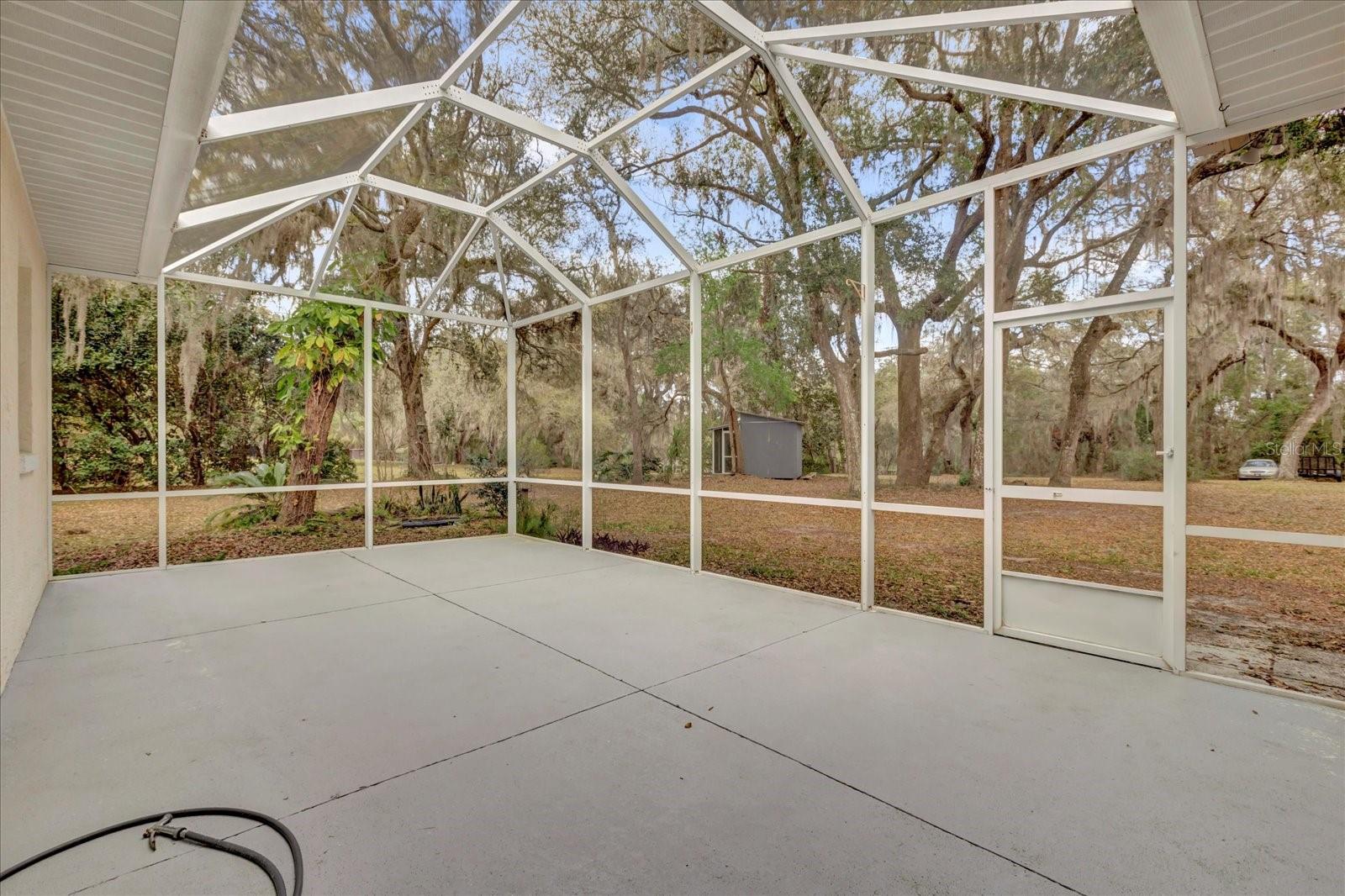 39104 MEYERS RD, LADY LAKE, FL, 32159