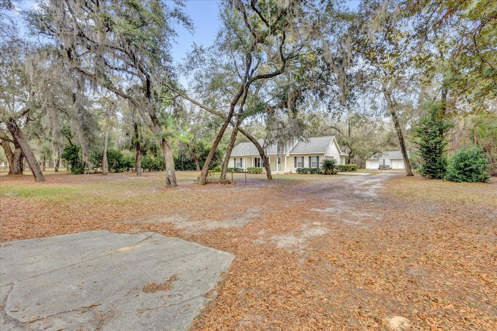 39104 MEYERS RD, LADY LAKE, FL, 32159
