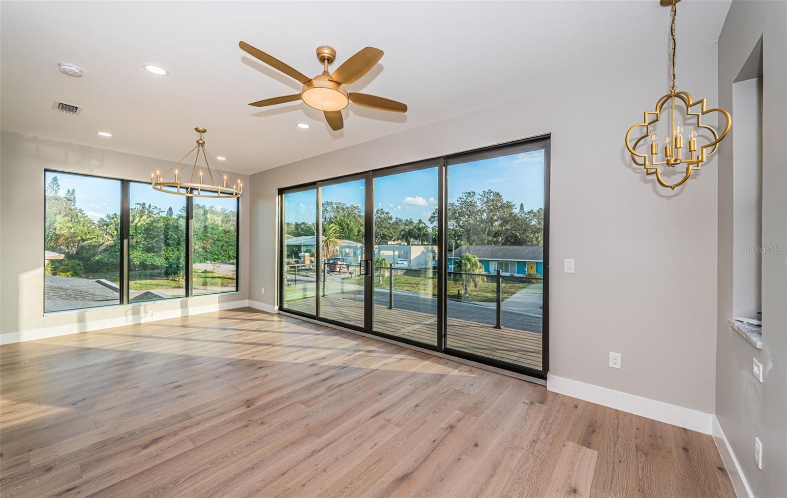 3165 RENATTA DR, BELLEAIR BLUFFS, FL, 33770
