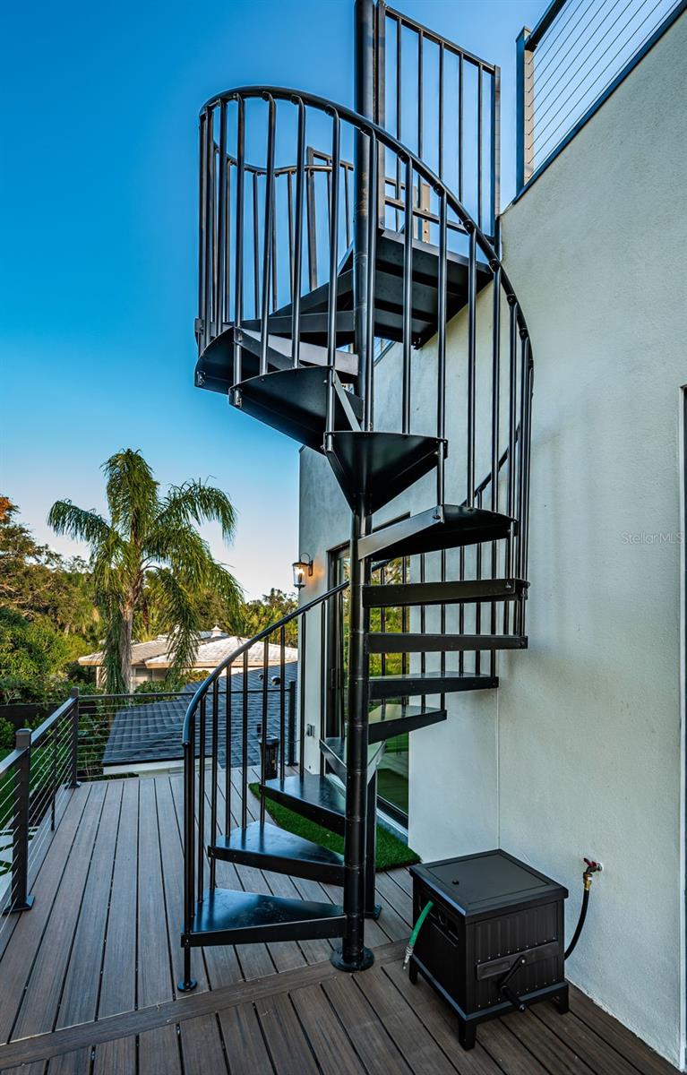3165 RENATTA DR, BELLEAIR BLUFFS, FL, 33770