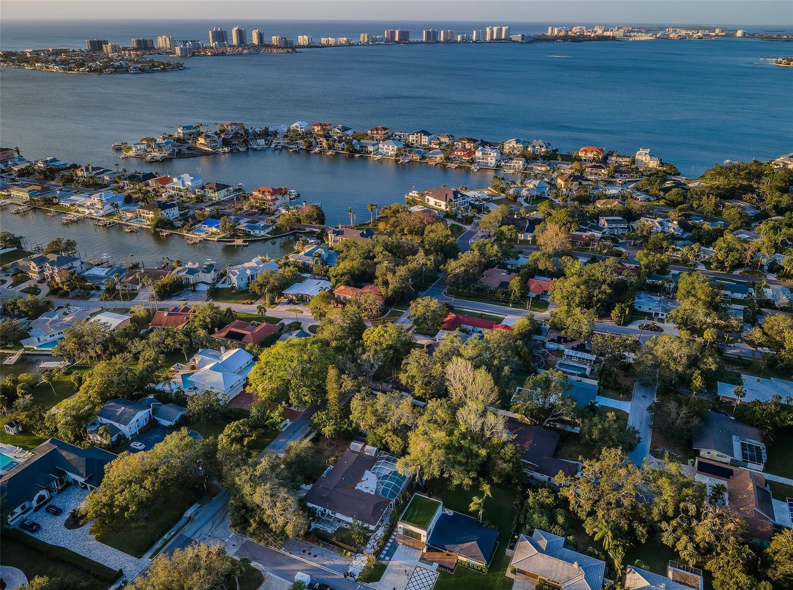 3165 RENATTA DR, BELLEAIR BLUFFS, FL, 33770