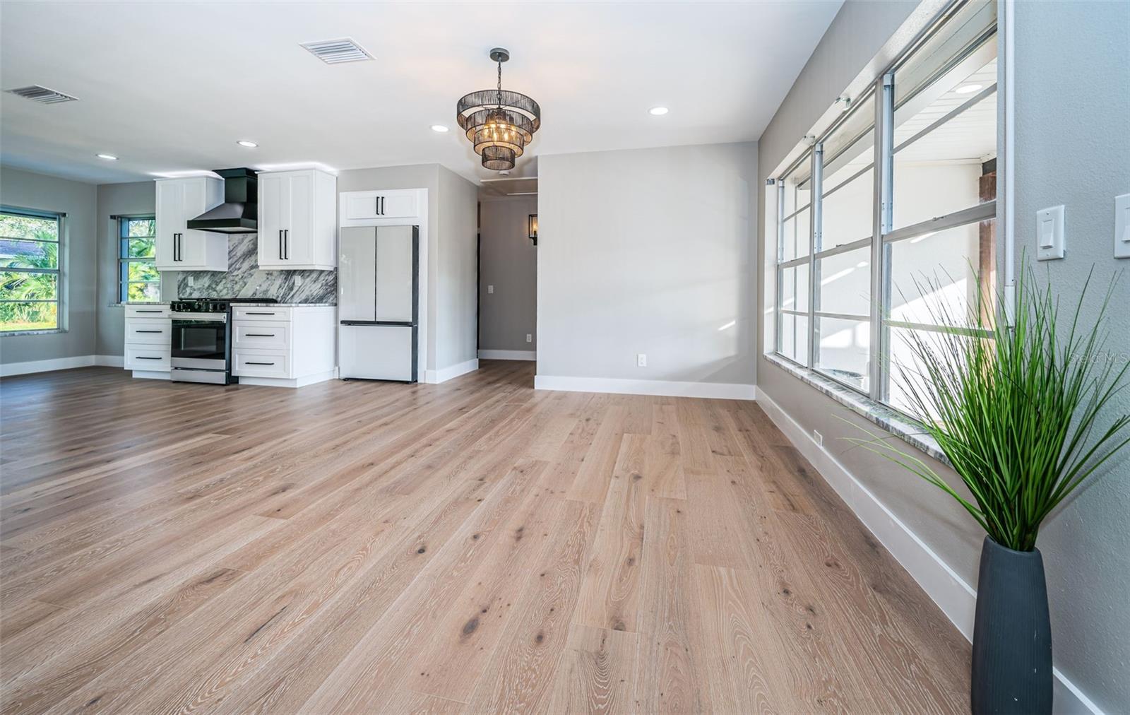 3165 RENATTA DR, BELLEAIR BLUFFS, FL, 33770
