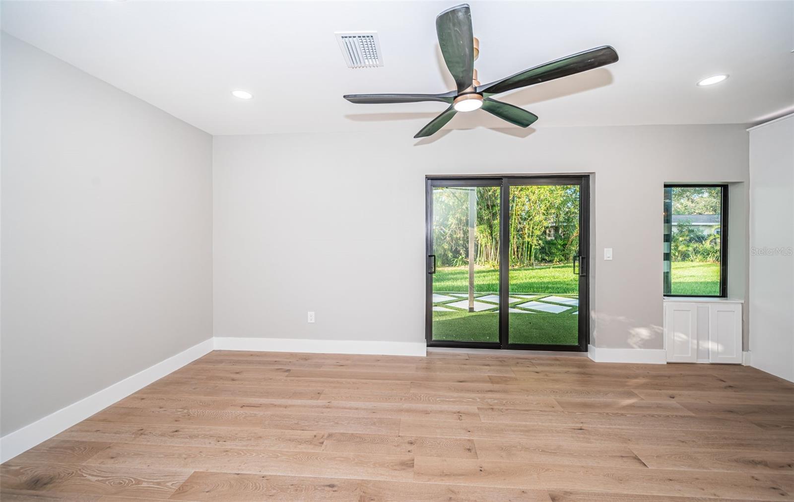 3165 RENATTA DR, BELLEAIR BLUFFS, FL, 33770