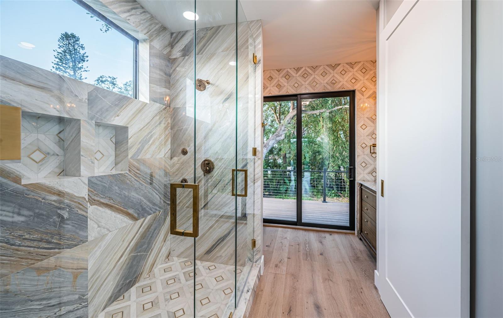 3165 RENATTA DR, BELLEAIR BLUFFS, FL, 33770