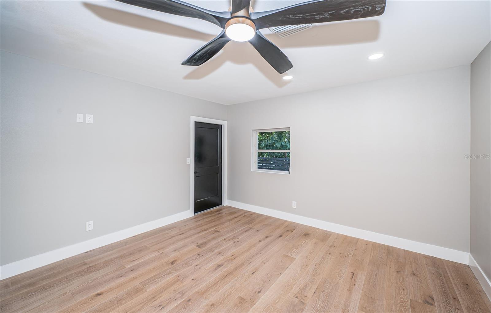3165 RENATTA DR, BELLEAIR BLUFFS, FL, 33770