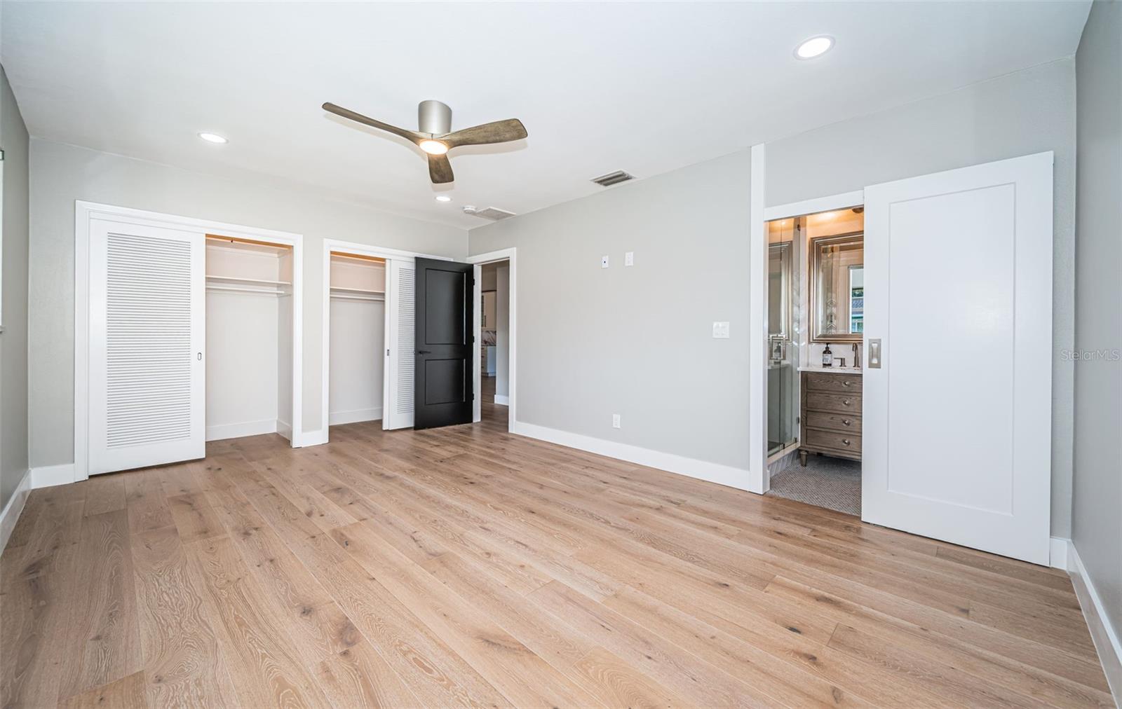 3165 RENATTA DR, BELLEAIR BLUFFS, FL, 33770