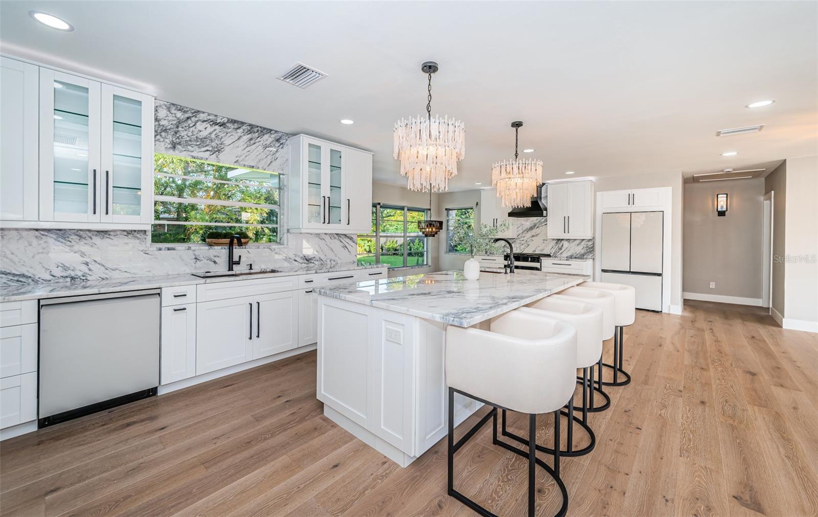 3165 RENATTA DR, BELLEAIR BLUFFS, FL, 33770