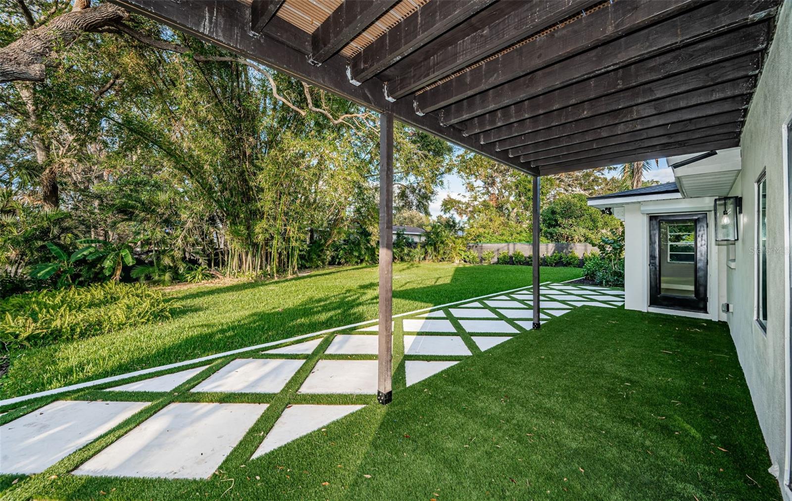 3165 RENATTA DR, BELLEAIR BLUFFS, FL, 33770