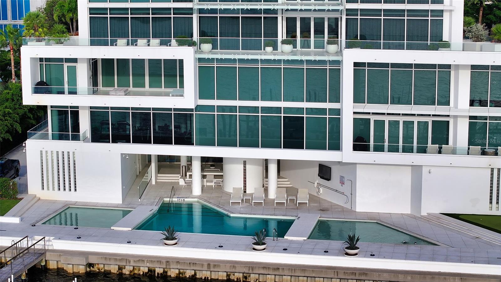 A4641930 Property Photo