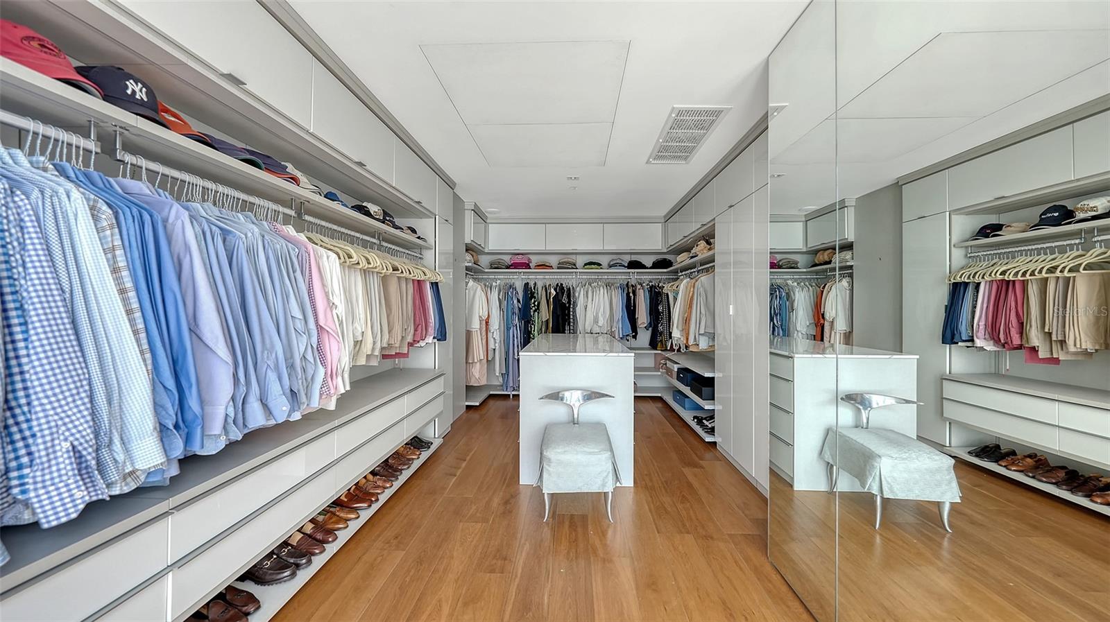 A4641930 Property Photo