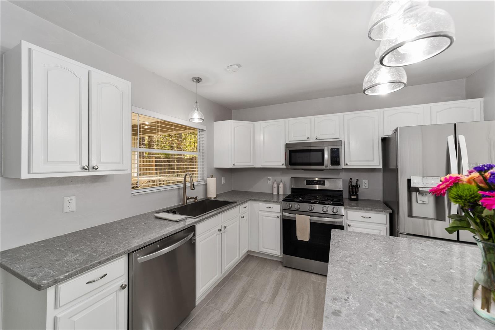 4207 NE 17TH TER, GAINESVILLE, FL, 32609