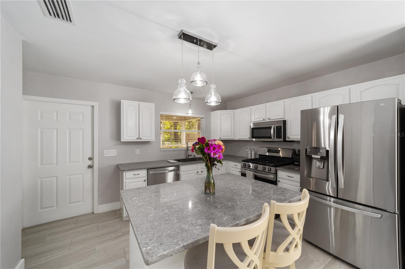 4207 NE 17TH TER, GAINESVILLE, FL, 32609