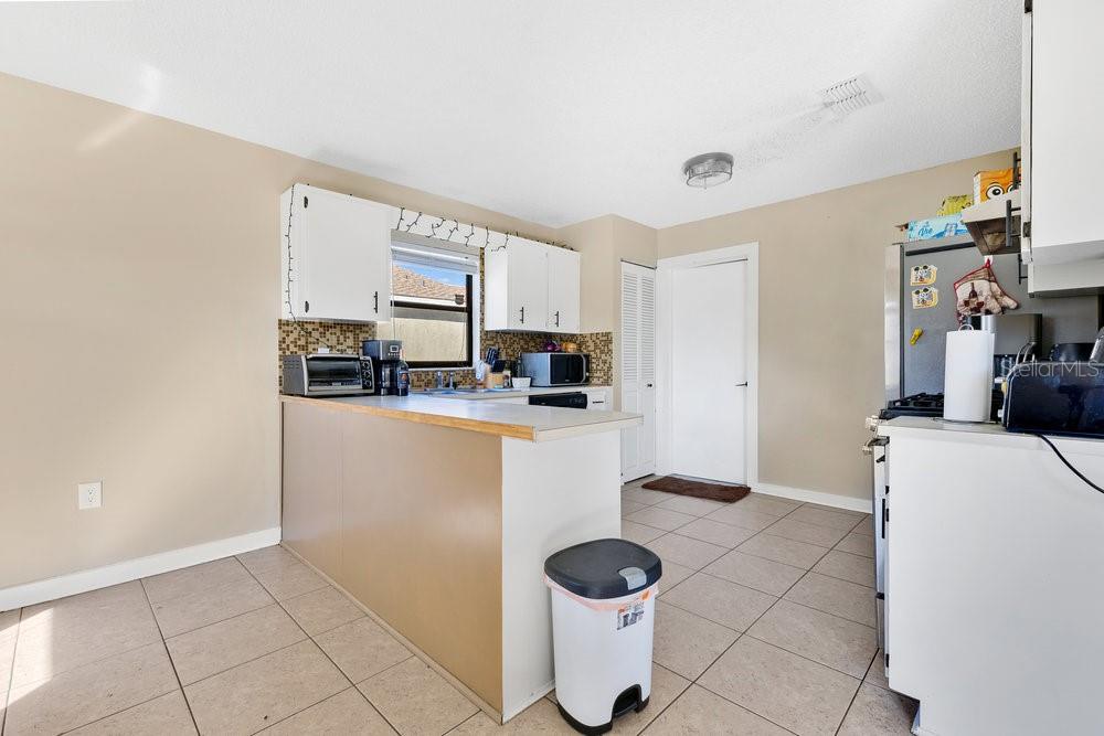 1716 TERRY CIR NE, WINTER HAVEN, FL, 33881